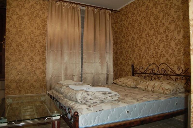 Apartments Постійне Електропостачання Stepana Bandery Street 37-2 Λβιβ Εξωτερικό φωτογραφία