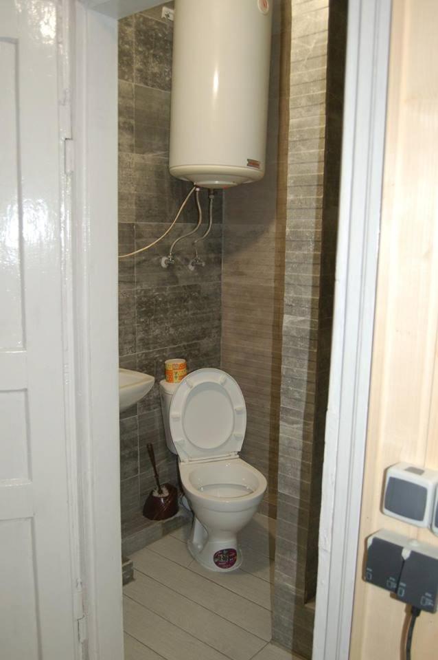 Apartments Постійне Електропостачання Stepana Bandery Street 37-2 Λβιβ Εξωτερικό φωτογραφία